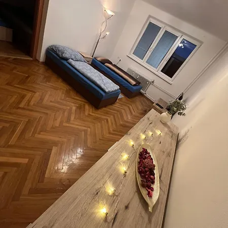 Apartmán Self-check- 2-bedroom Comfortable Levice